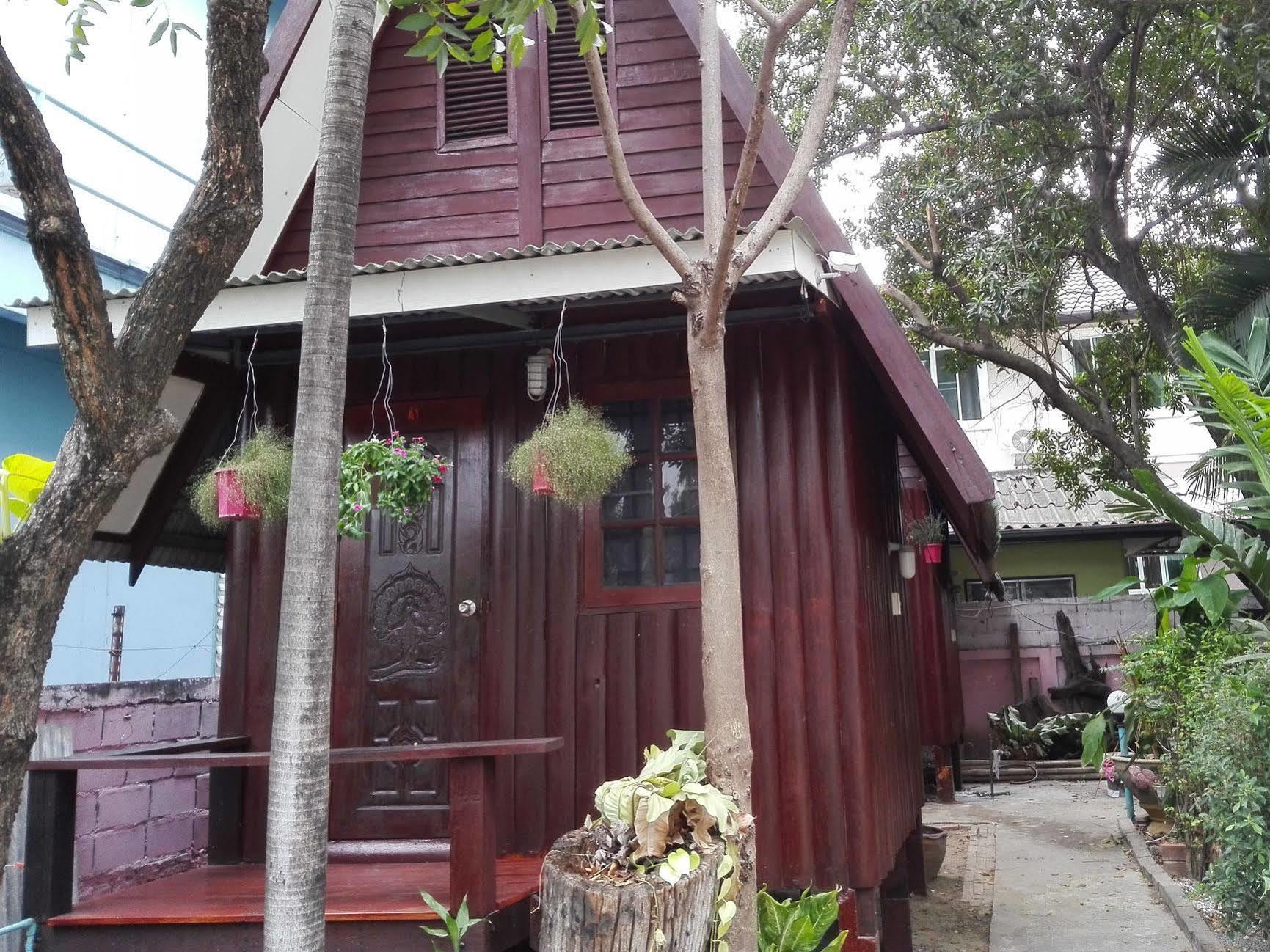 Bnr Resorts Bangkok Luaran gambar